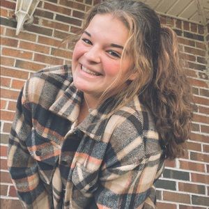 Meet your Posher, Riley